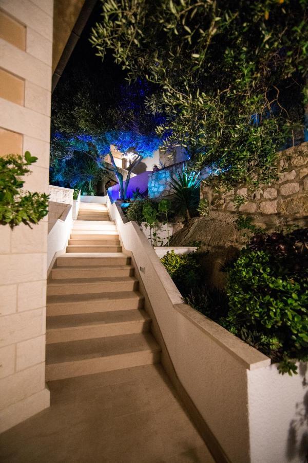 Lastovo Accommodation Triton מראה חיצוני תמונה