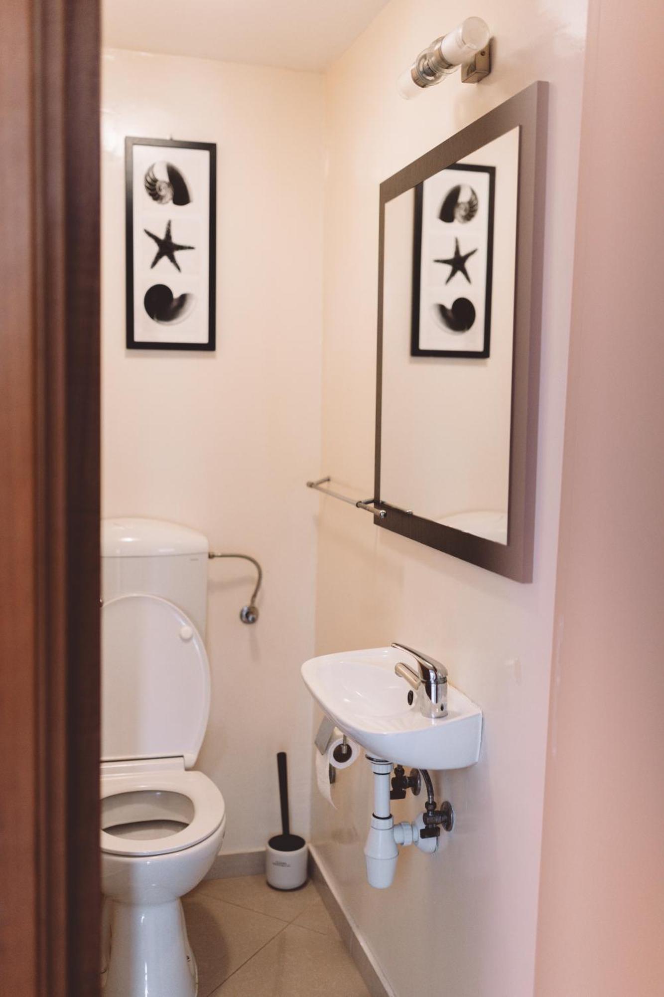 Lastovo Accommodation Triton מראה חיצוני תמונה